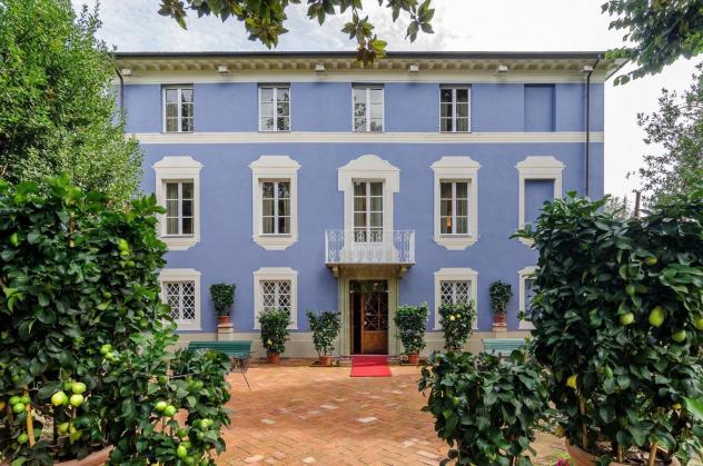 Albergo/Hotel in vendita a Lucca 1200 mq Rif: 1452408