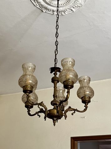 lampadario a cinque luci