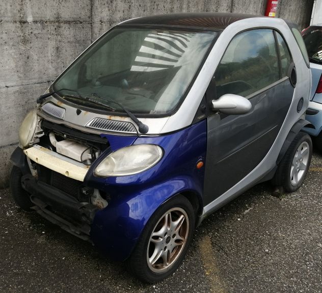 Smart for two 450 800 cdi **SOLO PER RICAMBI**