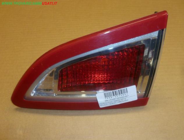 FANALE POST. PARTE INT. D. RENAULT SCENIC BORDO ROSSO (J95)  Parti elettriche  Fanaleria  Fanali  Fanale post. sx. RENAULT - SCENIC X-Mod - 01-08-2009
