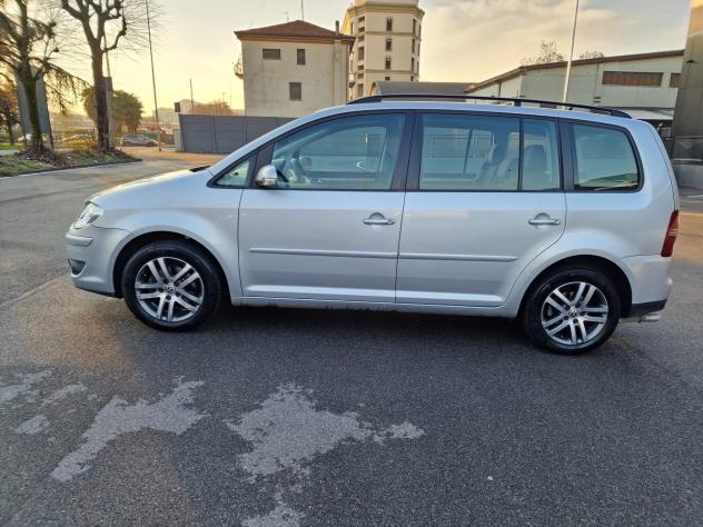 Volkswagen Touran 2.0 Highline Ecofuel - Foto 4