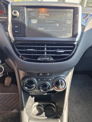 Peugeot 208 BlueHDi 75 5 porte Active - Foto 10