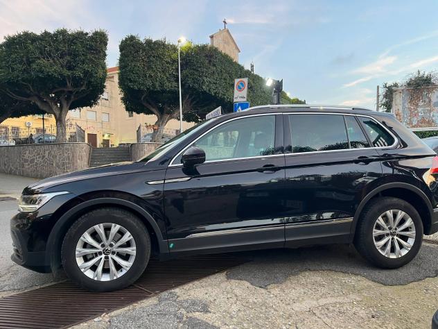 Volkswagen Tiguan 2.0 TDI 150 CV SCR DSG Life - Foto 4