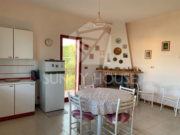 Ampia Villa Bifamiliare con Giardino di Aranci e Prato Verde a Lascari - Foto 8
