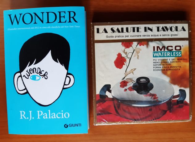 Libro Wonder e una copia originale del Carlino - Foto 3