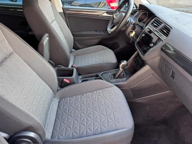 Volkswagen Tiguan 2.0 TDI 150 CV SCR DSG Elegance*EURO6 - Foto 10
