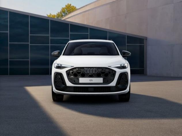 AUDI QUATTRO Audi Q5 SUV S line edition e-hybrid 220 kW S tron rif. 23000281 - Foto 4