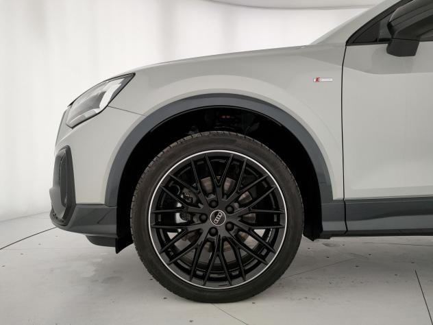 Audi Q2 Q2 35 2.0 tdi Identity Black s-tronic - Foto 6