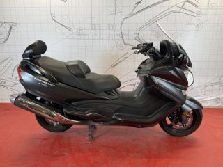 Suzuki Burgman 650 SUZUKI BURGMAN 650 - YM 2020