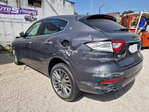 Maserati Levante 3.0 350cv Benz. 99000km-2018 - Foto 3