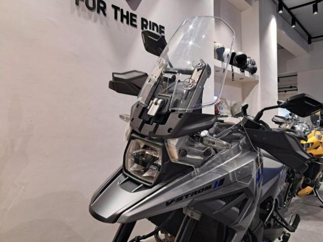SUZUKI V-Strom 1050 XT rif. 23815450 - Foto 9