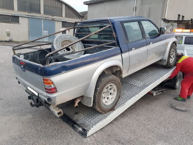 Mitsubishi L200 2.5 TD 4WD 115CV G.Traino - Foto 6