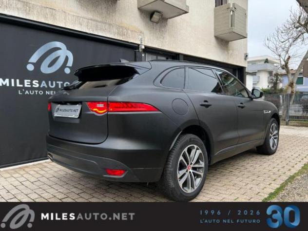 JAGUAR F-Pace 2.0 D 180 CV AWD aut. R-Sport rif. 24059732 - Foto 9