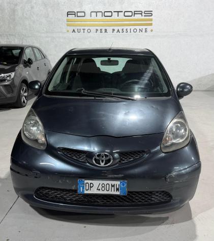 Toyota Aygo 5p 1.0 Now Benzina Neopatentati 5 Porte - Foto 2