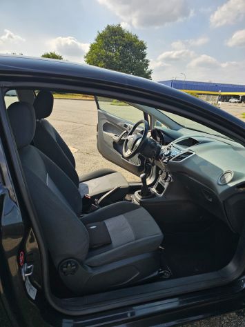 FORD FIESTA 6A SERIE anno 2011 gpl - Foto 9