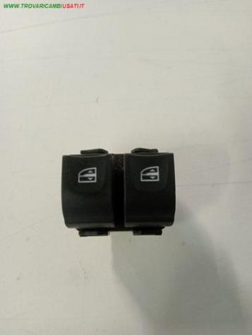 INTERRUTTORE ALZACRISTALLO ELETTR.PORTA ANT.S. 999-U1560635 Parti elettriche  Impianto elettrico  Interruttori  Inte RENAULT - CAPTUR - 2013  2017, RE