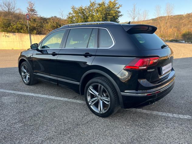 Volkswagen Tiguan 2.0 TDI SCR 4MOTION Sport BlueMotion Technology - Foto 4