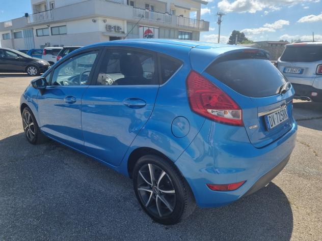 Ford Fiesta 1.4 TDCi 68CV 5 porte Titanium - Foto 6
