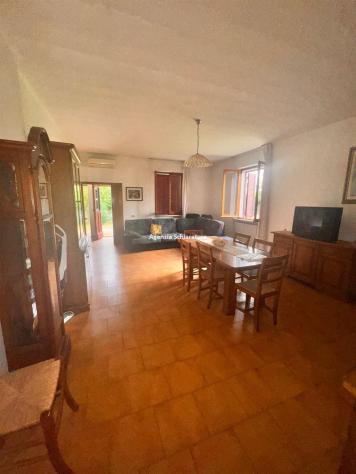 GINESTRETO CASA SINGOLA POSTA AL PIANO TERRA E PRIMO