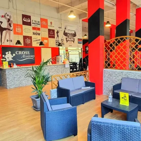 CERCHIAMO ISTRUTTORE SALA FITNESS - PERSONAL TRAINER - Foto 3