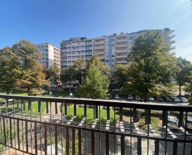 Camera arredata in elegante appartamento zona Valentino - Foto 7