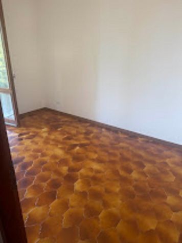 Ampio appartamento di mq. 100 semi/arredato - Foto 6