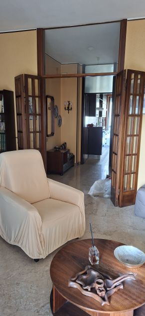 Due camere 1 matrimoniale e 1 singola in appartamento