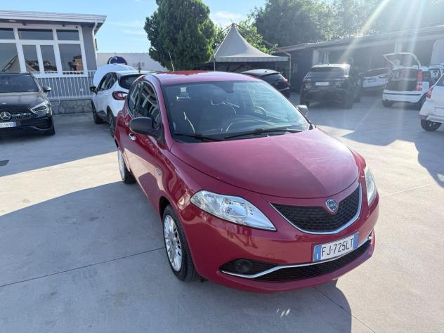 Lancia Ypsilon 1.2 69 CV 5 porte Silver - Foto 3