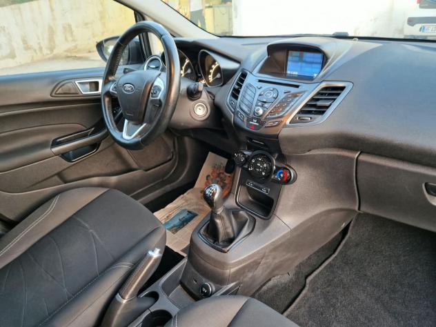 Ford Fiesta 1.5 TDCi 95CV 5 porte Titanium - Foto 10