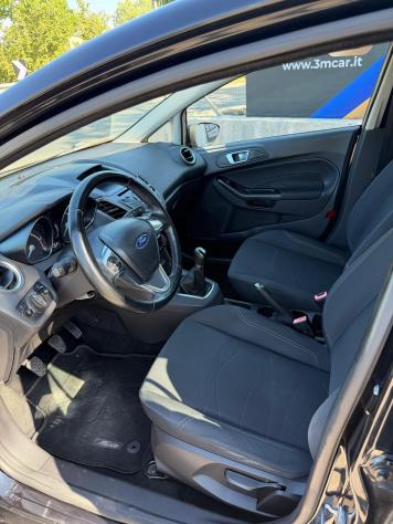 Ford Fiesta 1.5 TDCi 75CV - Foto 10