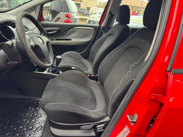 Fiat Punto 1.3 MJT II 75 CV 5 porte Lounge - Foto 9