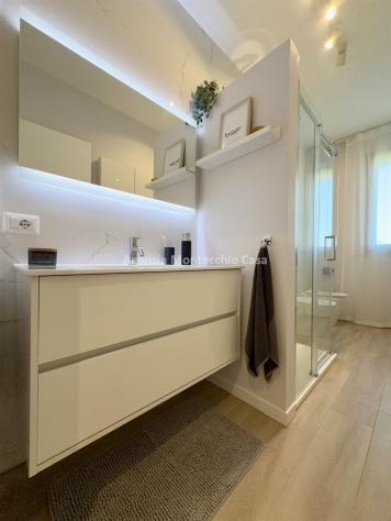 Una casa pronta da vivere, con una vista che conquista ogni giorno. - Foto 11
