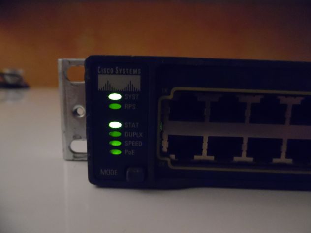 SWITCH USATO,FUNZIONANTE,PROFESSIONALE,MARCA"CISCO SYSTEMS"MODELLO CATALYST WS-C - Foto 9