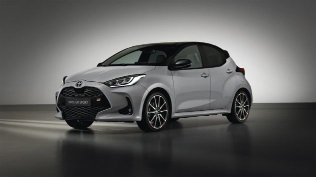 RICAMBI X TOYOTA YARIS PARABOLA 2023