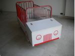 Lettino per bambini con cassettone verticale (NUOVO)