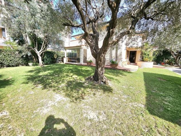 Villa in vendita a Massa 270 mq Rif: 1350000 - Foto 9