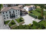 VILLA di 21 vani e di 800 mq (POSSAGNO) rif. DG206AB