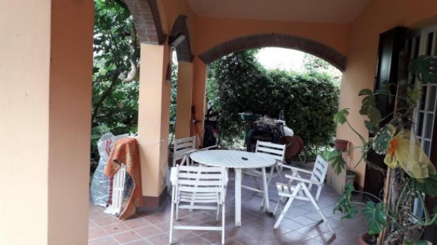 Villa di 370 m² con più di 5 locali e box auto doppio in vendita a Soliera - Foto 3