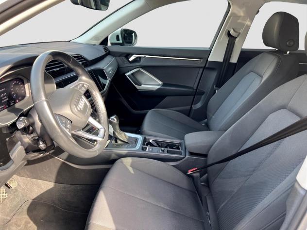 Audi Q3 35 TDI S tronic Business - Foto 9