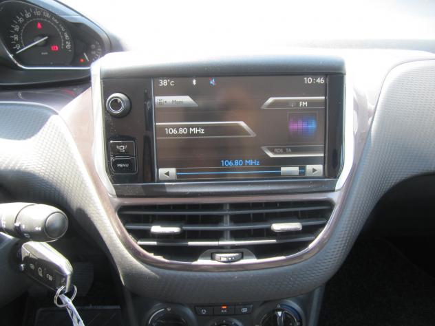 Peugeot 2008 1.2 VTi 82CV Allure - benzina - Foto 7