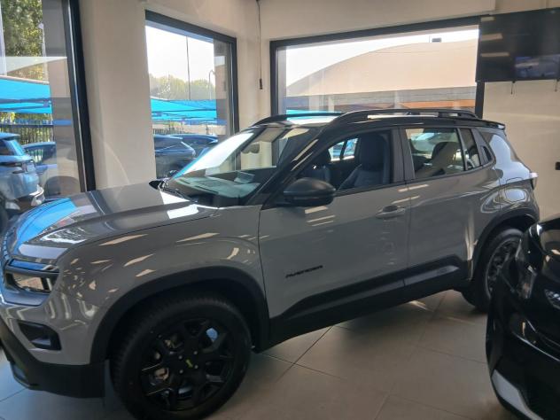 Jeep Avenger 4xe Hybrid 1.2 Turbo 145 CV MHEV 4xe Upland --. - Foto 3