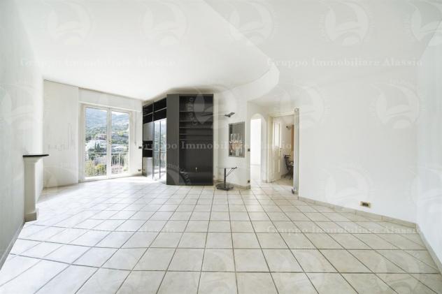 Alassio, alloggio con grande terrazzo in primissima collina - Foto 9