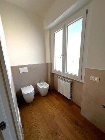 Appartamento ristrutturato a nuovo con terrazzo, garage e cantina!!! - Foto 6