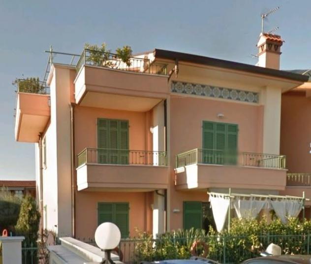 Appartamento in vendita a Quercioli - Massa 120 mq Rif: 1336851