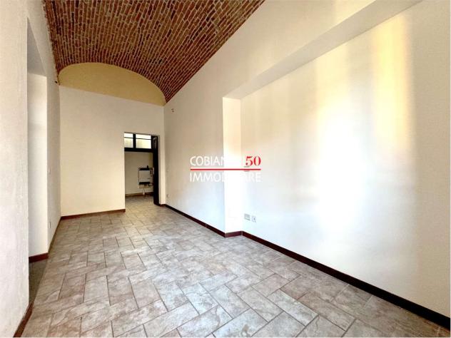 V000749 - INTRA , UFFICIO IN CENTRO CON POSTO AUTO COPERTO - Foto 3
