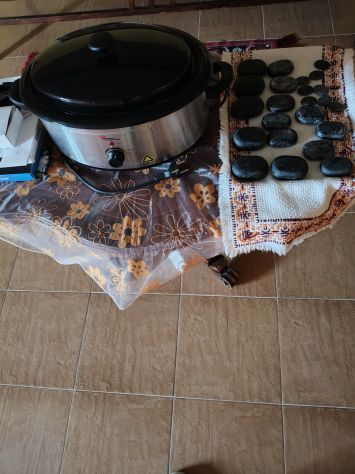 LETTINO MASSAGGI in vera pelle E pentola riscalda pietre - Foto 5