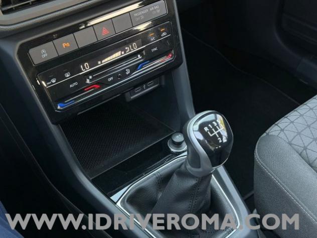 VOLKSWAGEN T-Cross T-Cross 1.0 tsi Style 95cv "ARGENTO MET." rif. 24038936 - Foto 9