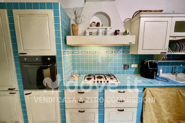 Villa di 495 m² con più di 5 locali e posto auto in vendita a Passignano sul Trasimeno - Foto 2