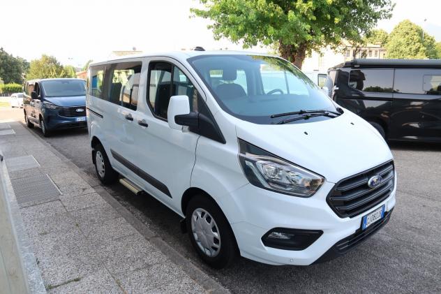 Ford Tourneo Custom 2.0 EcoBlue 170CV Trend 9p - Foto 3