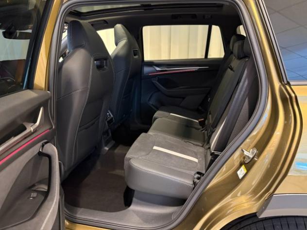 SKODA Kodiaq 2.0 TDI 4x4 DSG Sportline Panorama GANCIO LED Navi rif. 23345403 - Foto 5